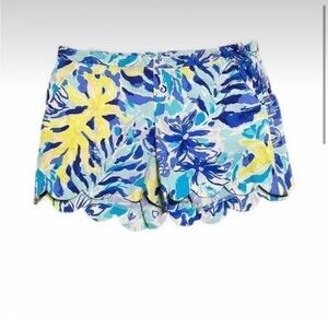 EUC Lilly Pulitzer Magnolia Short Ylang Ylang Size 2